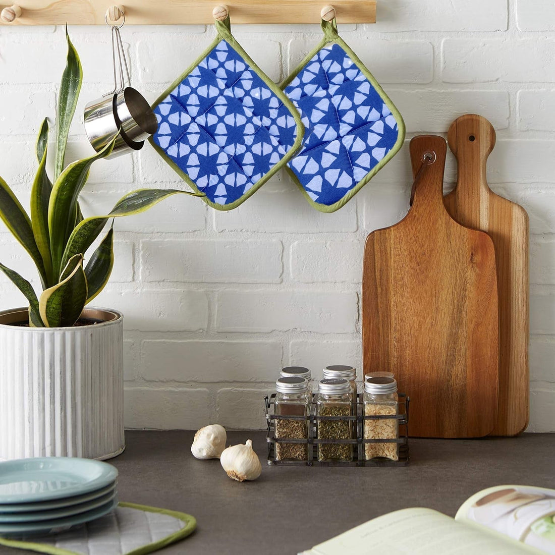 2 Pcs Cotton Heat Resistant Pot Holder Set for Kitchen HZ BEDDING