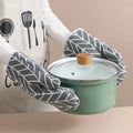 2pcs Heat-insulating Oven Gloves HZ BEDDING