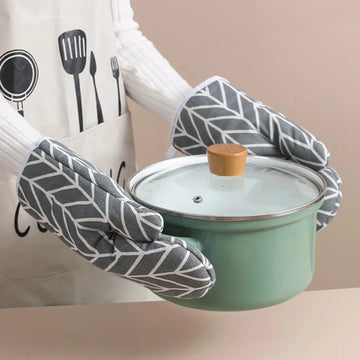 2pcs Heat-insulating Oven Gloves HZ BEDDING