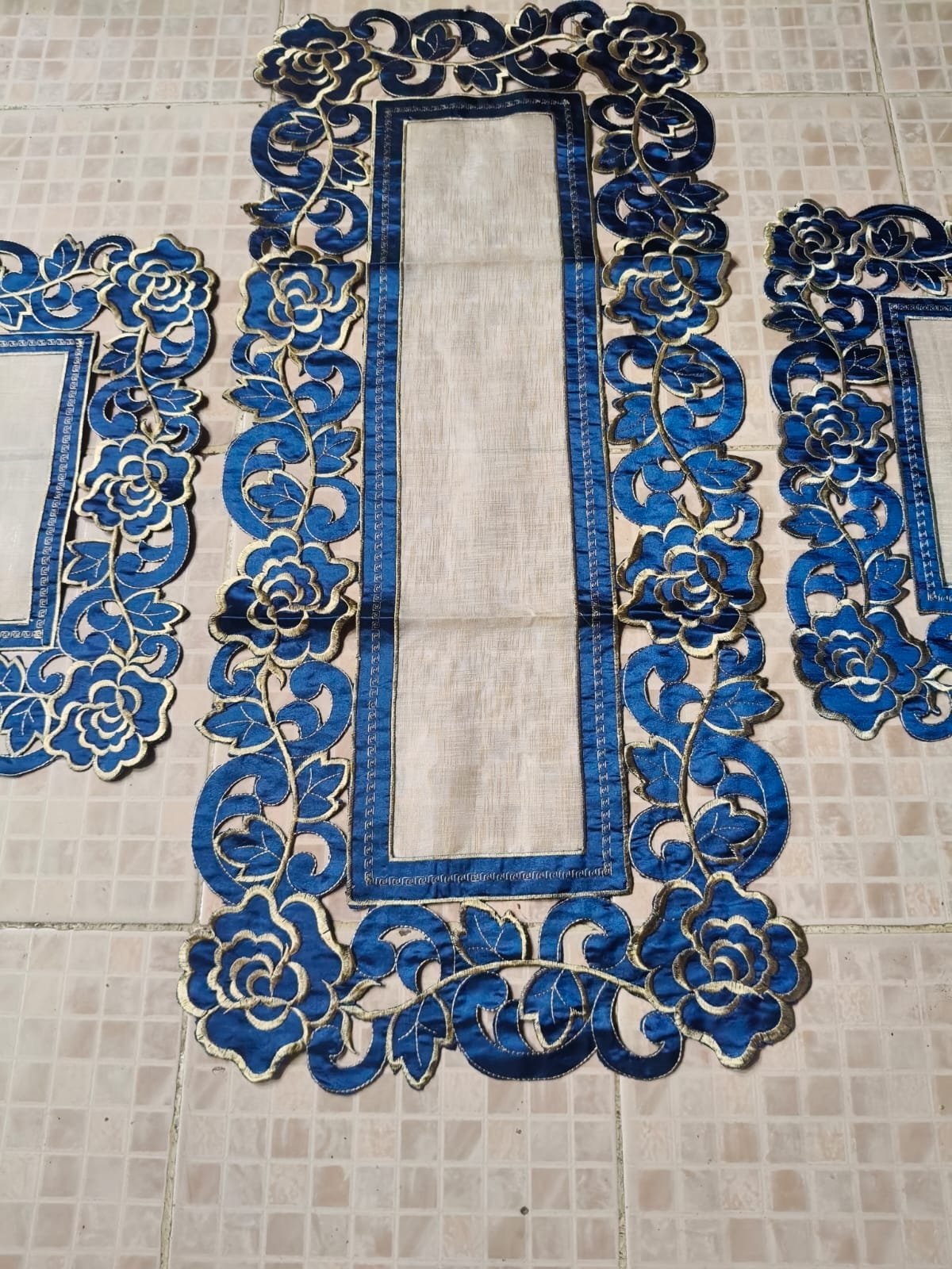 3 Piece Embroidered Table Mat Set – 2 Table Mats + 1 Runner | Elegant Floral Design HZ BEDDING