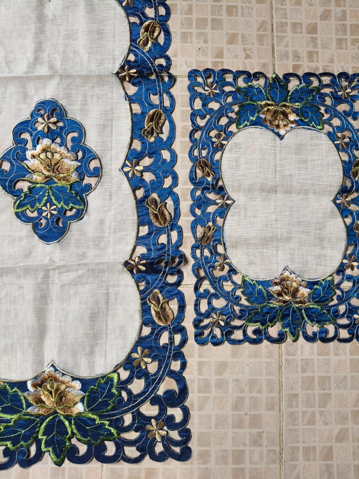 3 Piece Embroidered Table Mat Set – 2 Table Mats + 1 Runner | Elegant Floral Design HZ BEDDING