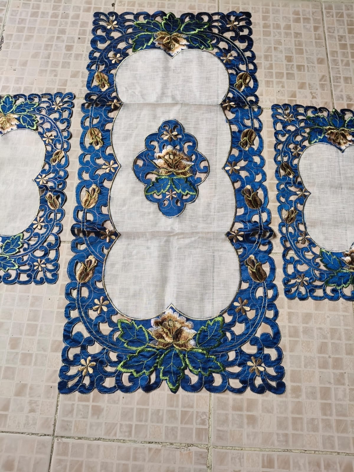3 Piece Embroidered Table Mat Set – 2 Table Mats + 1 Runner | Elegant Floral Design HZ BEDDING