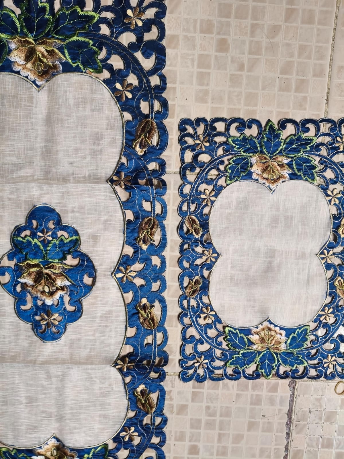 3 Piece Embroidered Table Mat Set – 2 Table Mats + 1 Runner | Elegant Floral Design HZ BEDDING