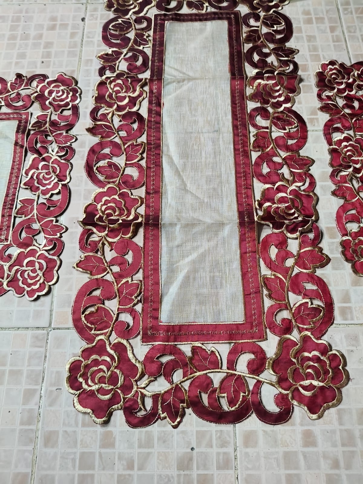 3 Piece Embroidered Table Mat Set – 2 Table Mats + 1 Runner | Elegant Floral Design HZ BEDDING