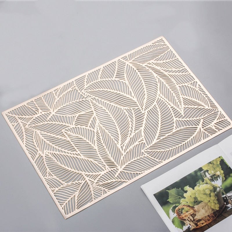 2Pcs / 4Pcs / 6 Pcs Rectangle Leaf Gold Floral Vinyl Placemats Non Slip Dining Table Placemats