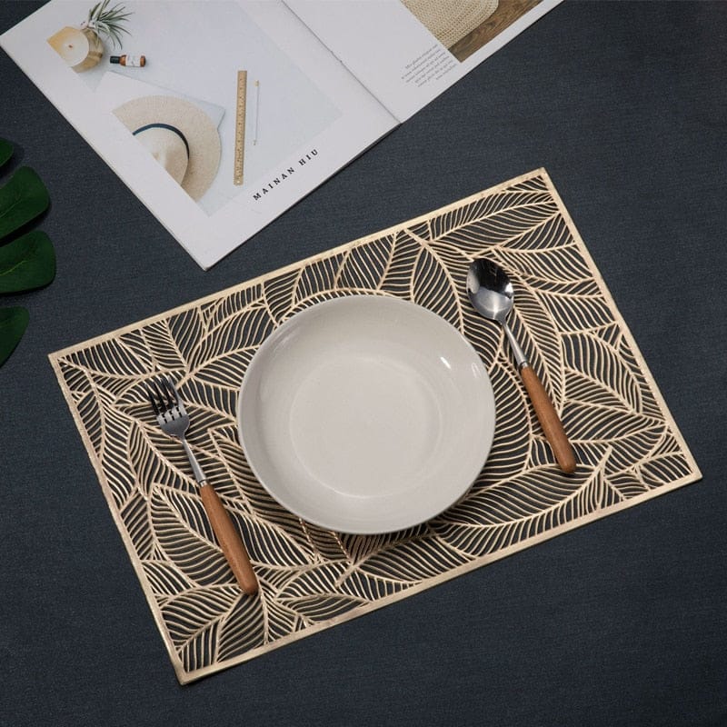 2Pcs / 4Pcs / 6 Pcs Rectangle Leaf Gold Floral Vinyl Placemats Non Slip Dining Table Placemats
