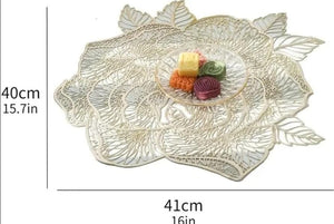 2/4/6 Vinyl Rose Design Placemats for Dining Table Set Tropical Leaves Vinyl Indoor Outdoor Heat Resistant Table Mats for Kitchen Patio Farmhouse Holiday Wedding Centerpiece, 40x41cm